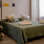 Civico 18 & Manzoni House