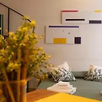 Civico 18 & Manzoni House